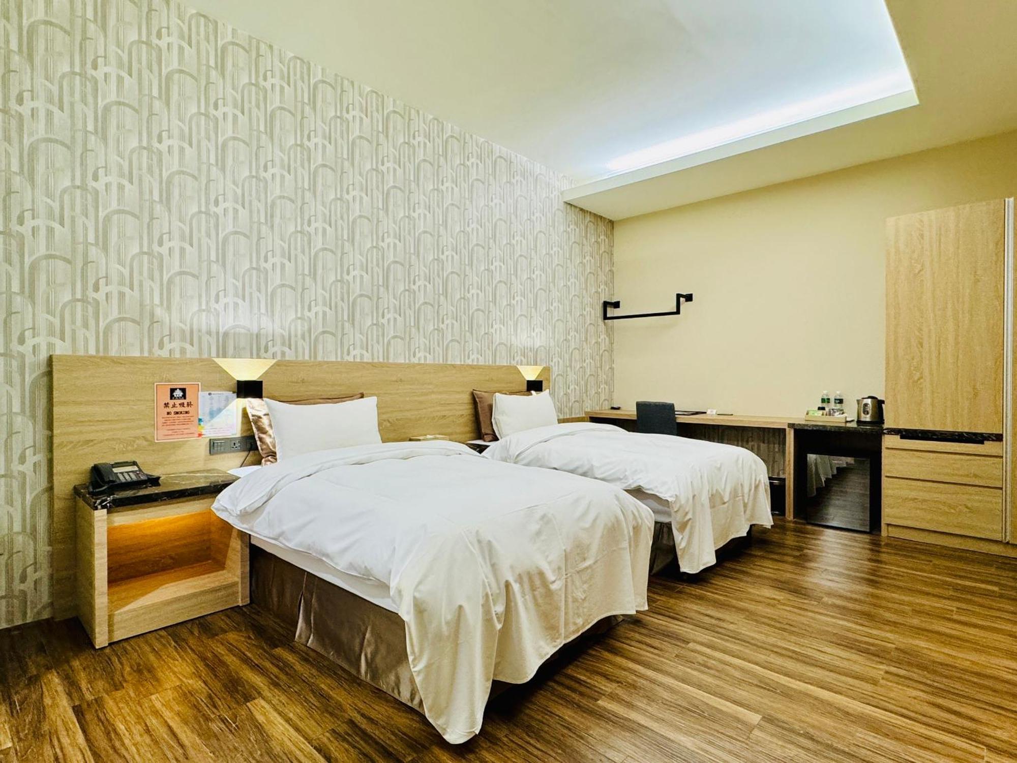 Yu Chun Hotel Tajcshung Kültér fotó